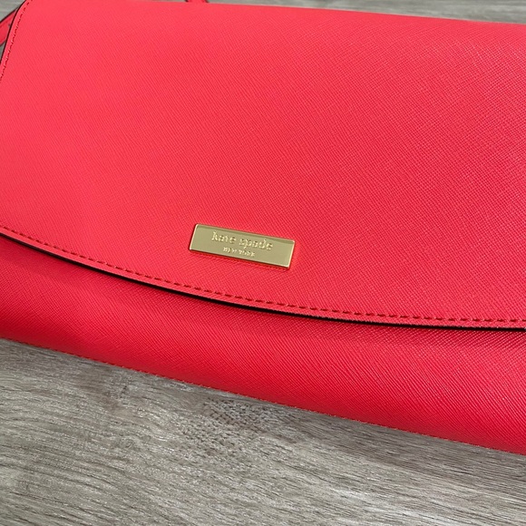 Authentic NEW Kate Spade Purse - Picture 3 of 9